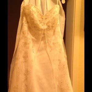 Davids Bridal Wedding Gown.